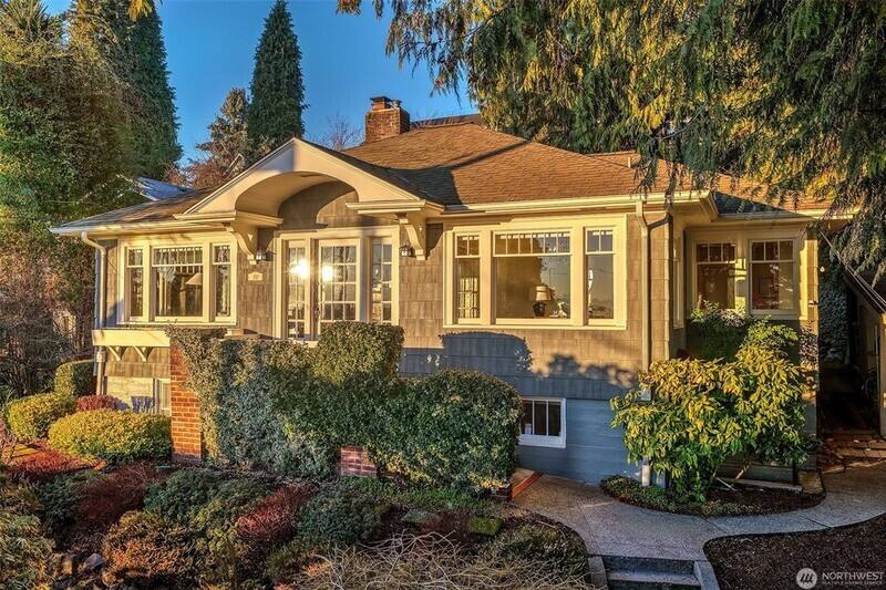 House for rent at 707 Lake Washington Blvd S, Seattle, WA 98144