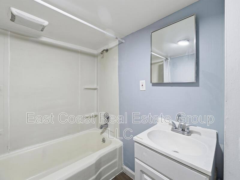 Apartment for rent at 503 W Church St, Hagerstown, MD 21740
