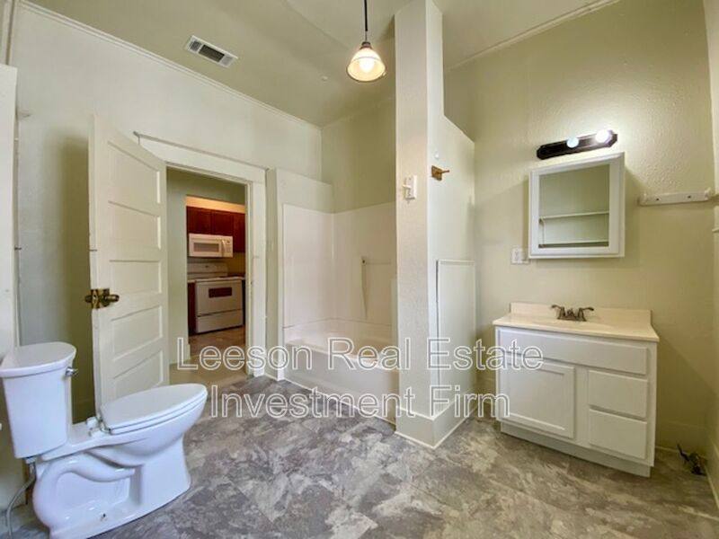 House for rent at 451 Egan St, Shreveport, LA 71101