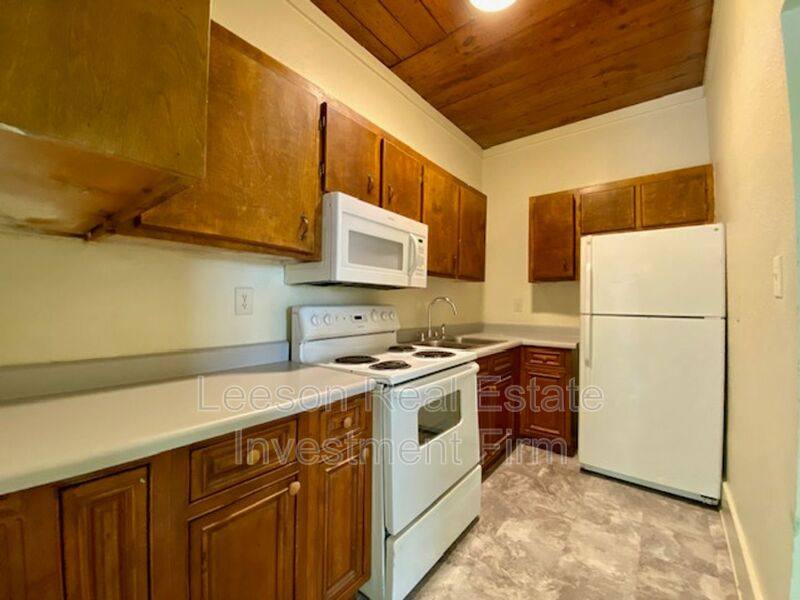 House for rent at 451 Egan St, Shreveport, LA 71101
