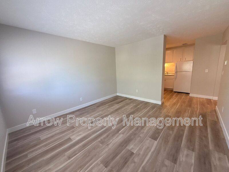 Apartment for rent at 2206 K St #18, Omaha, NE 68107