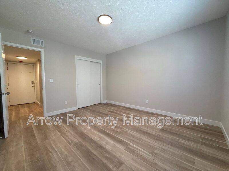 Apartment for rent at 2206 K St #18, Omaha, NE 68107