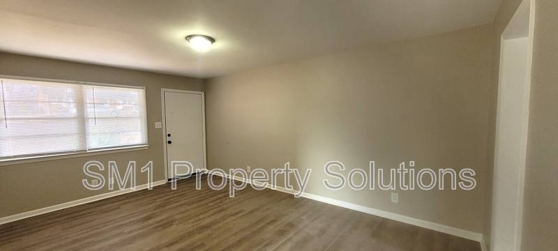 Apartment for rent at 1417 Ardmore Dr #D, Greensboro, NC 27401