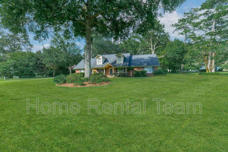 House for rent at 12 Cricket Court, Richmond Hill, GA 31324