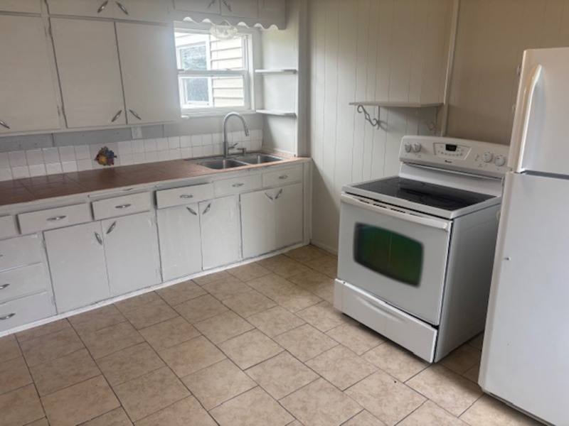 Apartment for rent at 1611 Ontario Ave, Sheboygan, WI 53081