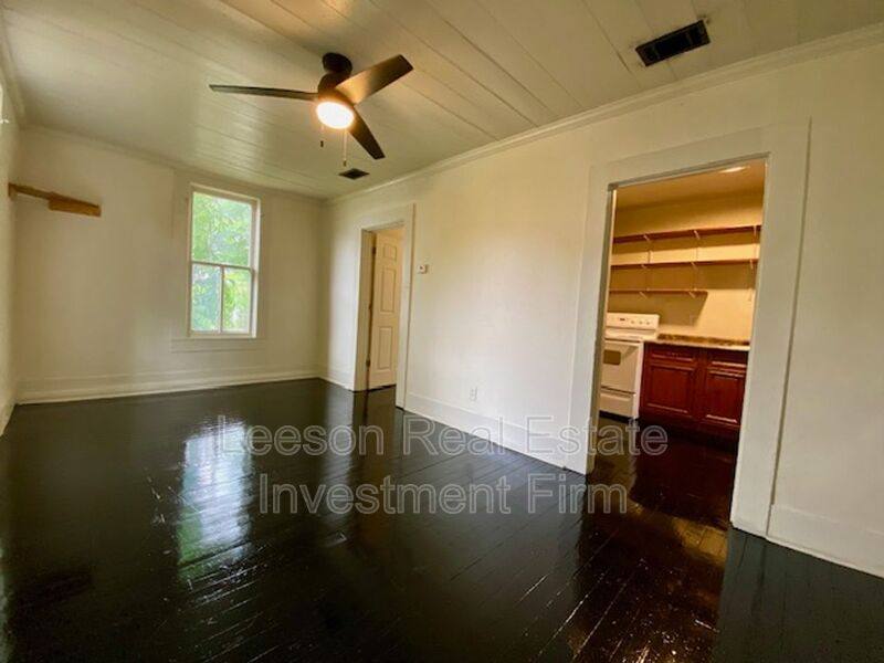 Apartment for rent at 455 Egan St, Shreveport, LA 71101