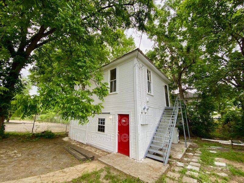 Apartment for rent at 455 Egan St, Shreveport, LA 71101