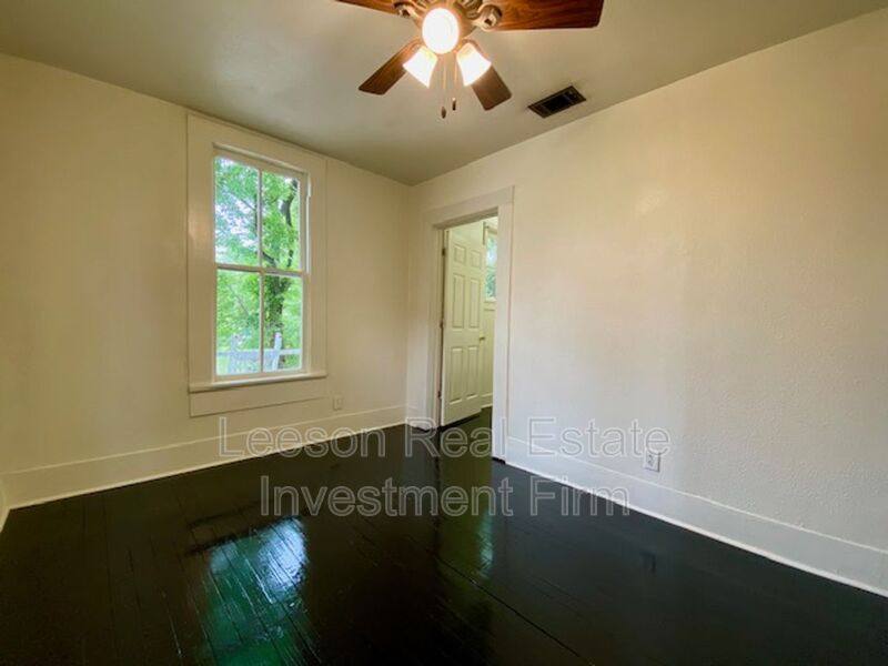 Apartment for rent at 455 Egan St, Shreveport, LA 71101