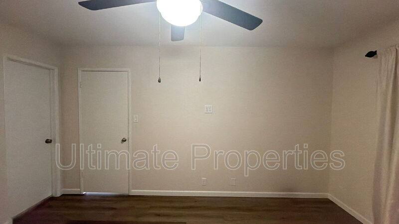 House for rent at 409 W Pontiac Dr #3, Phoenix, AZ 85027