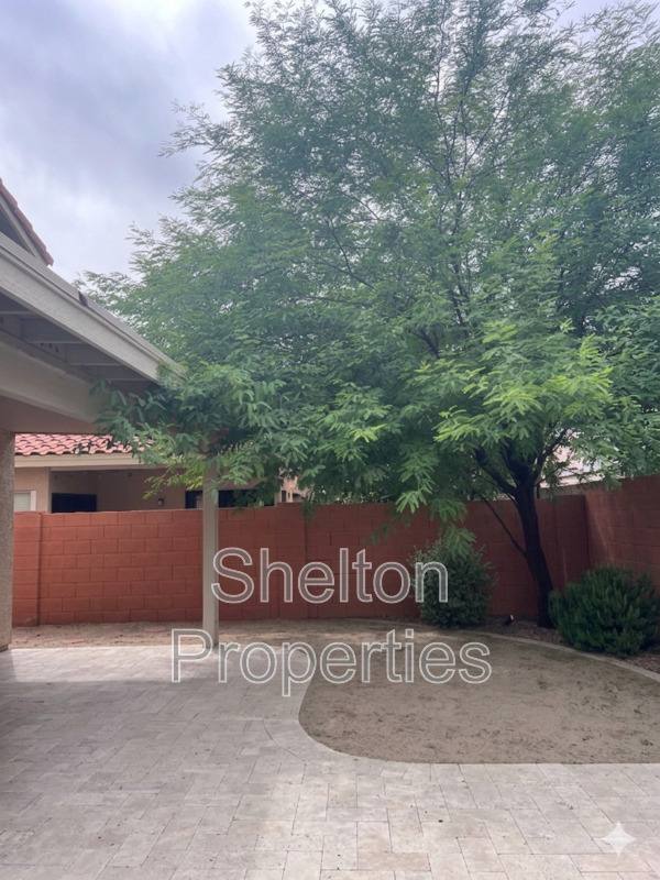 House for rent at 7714 W Piute Ave, Glendale, AZ 85308