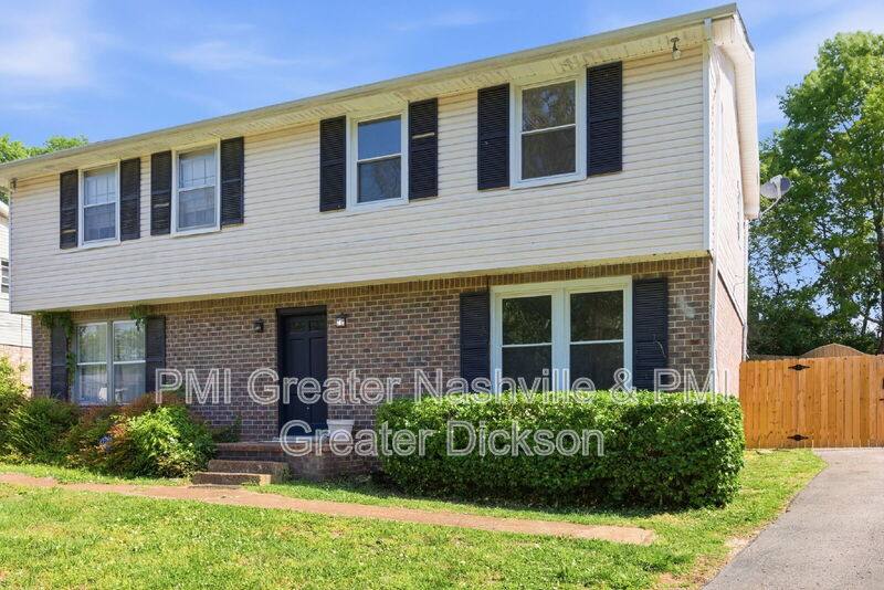 Townhouse for rent at 704 McPherson Dr, Nashville, TN 37221