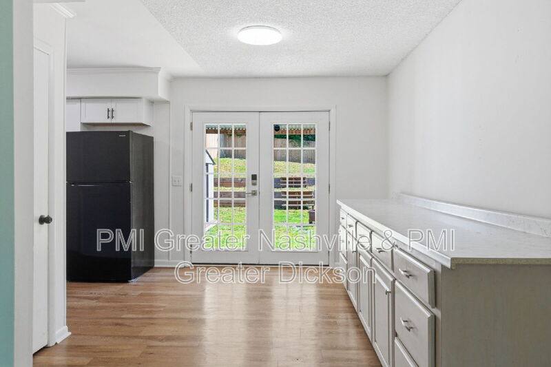 Townhouse for rent at 704 McPherson Dr, Nashville, TN 37221
