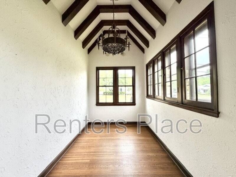 House for rent at 1904 S Yorktown Ave, Tulsa, OK 74104