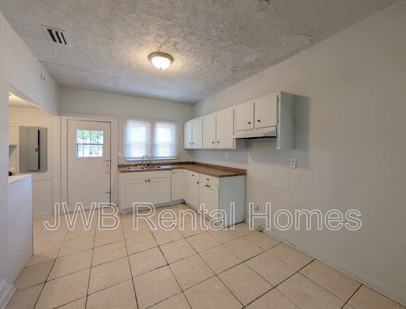 House for rent at 28 33rd St W, Jacksonville, FL 32206