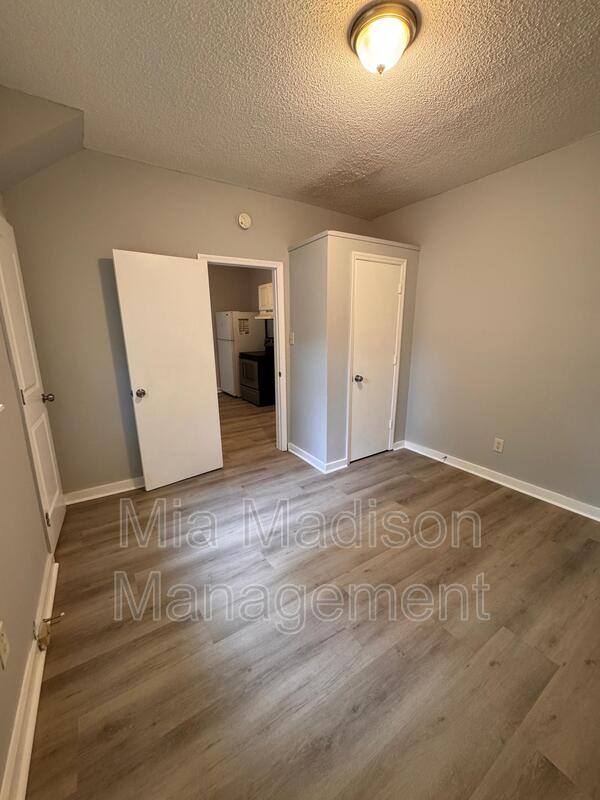 Apartment for rent at 1423 Richards St, Savannah, GA 31415