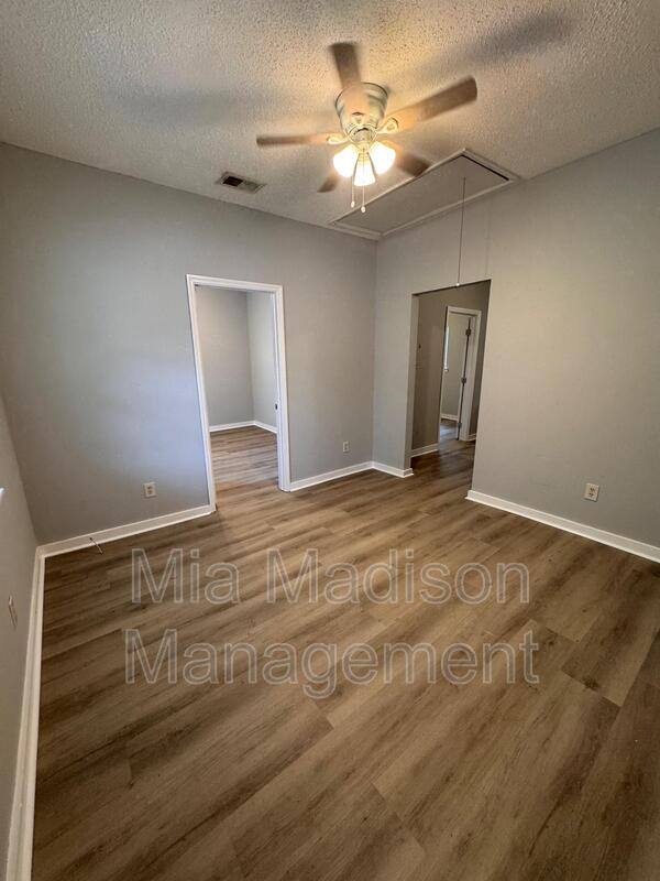 Apartment for rent at 1423 Richards St, Savannah, GA 31415