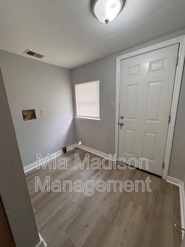 Apartment for rent at 1423 Richards St, Savannah, GA 31415
