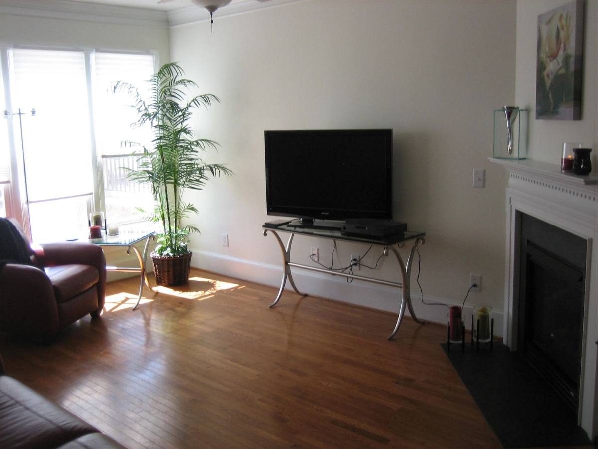 Townhouse for rent at 118 Finsbury, Durham, NC 27703
