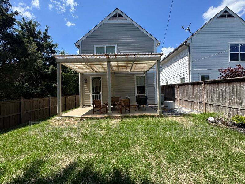 House for rent at 1080 Blythe St, Memphis, TN 38104