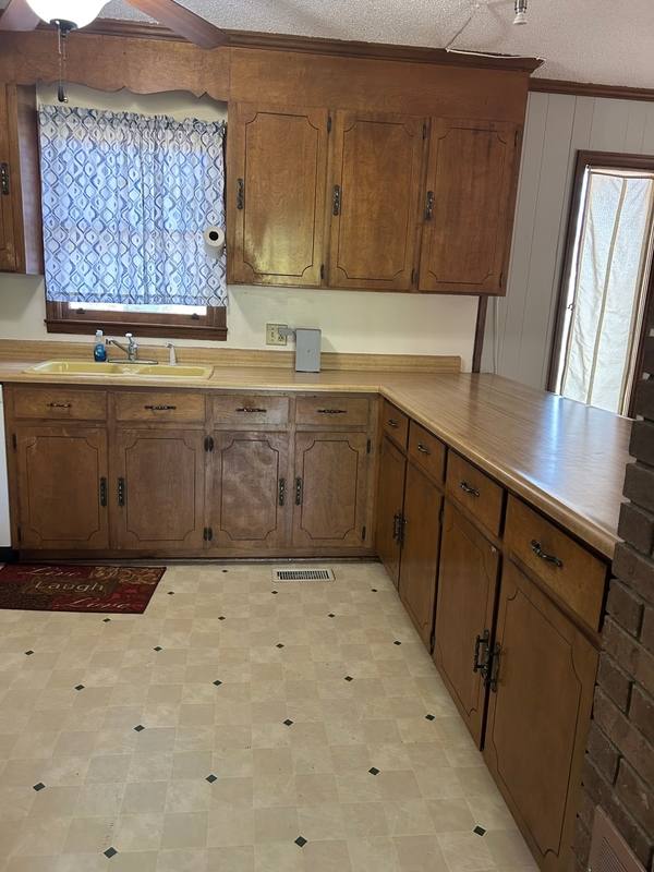 House for rent at 2616 Locust Hill Rd, Taylors, SC 29687