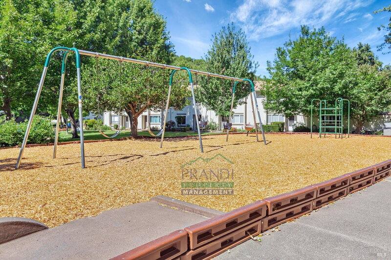 Condo for rent at 1 Oliva Dr #B, Novato, CA 94947