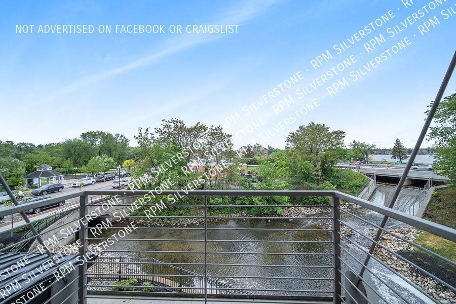 Apartment for rent at 120 S Broadway #304, Lake Orion, MI 48362