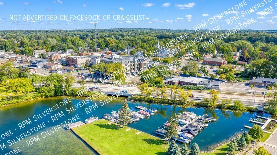Apartment for rent at 120 S Broadway #304, Lake Orion, MI 48362