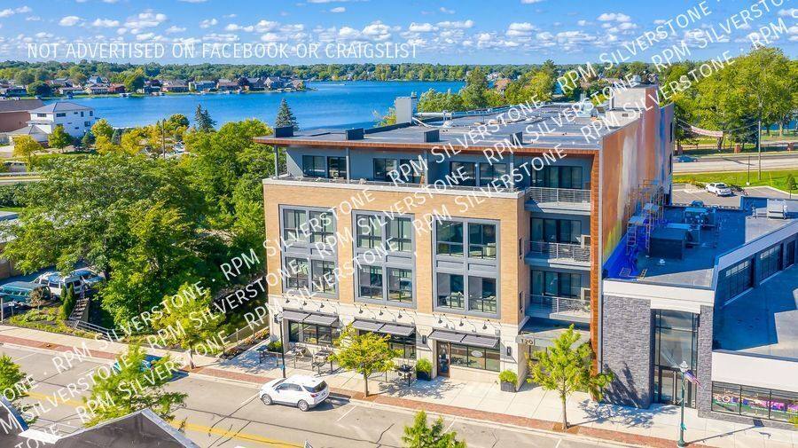 Apartment for rent at 120 S Broadway #304, Lake Orion, MI 48362