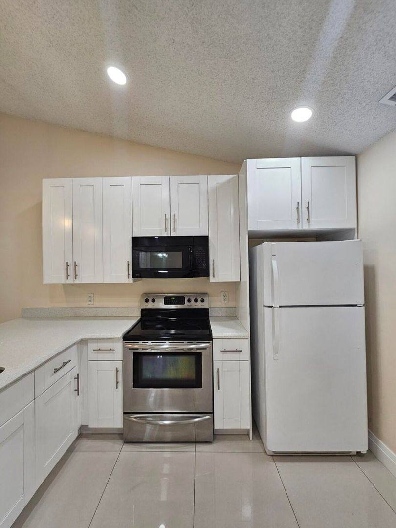 House for rent at 480 Hardwood Place, Boca Raton, FL 33431