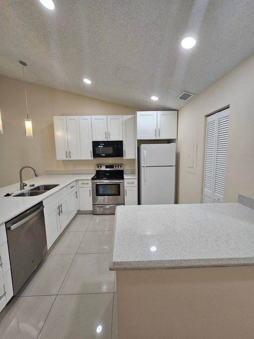 House for rent at 480 Hardwood Place, Boca Raton, FL 33431