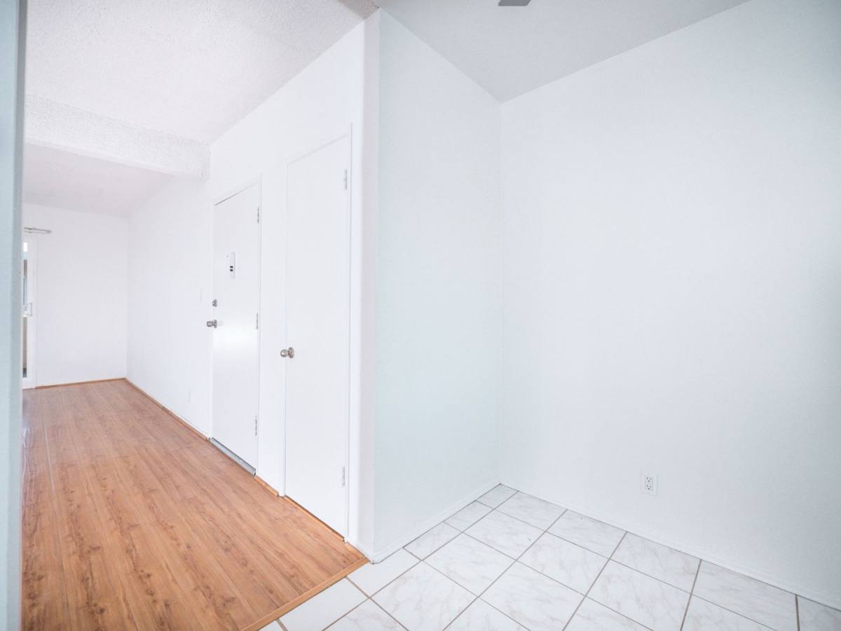 Apartment for rent at 1863 10th St, Santa Monica, CA 90404