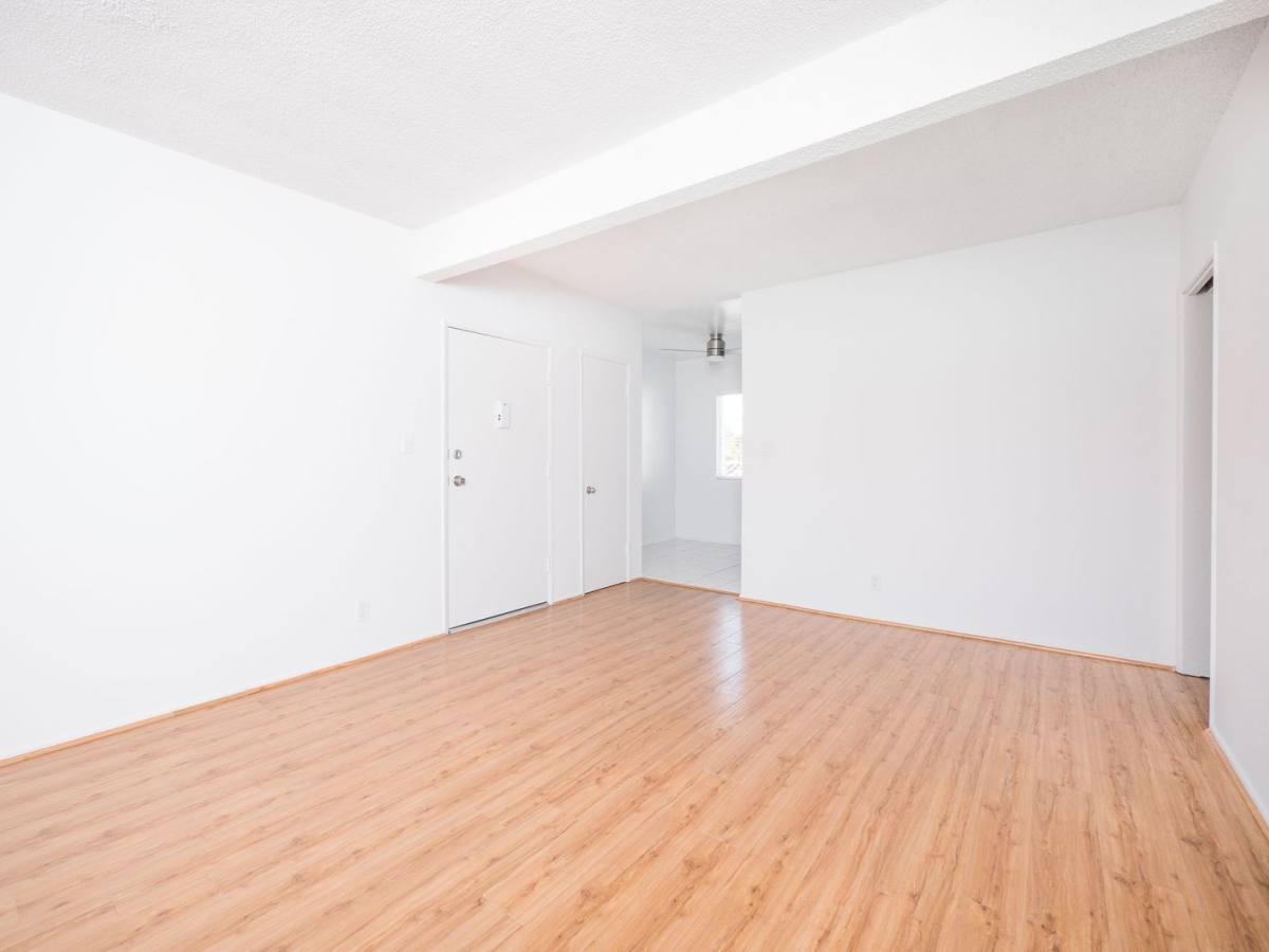 Apartment for rent at 1863 10th St, Santa Monica, CA 90404