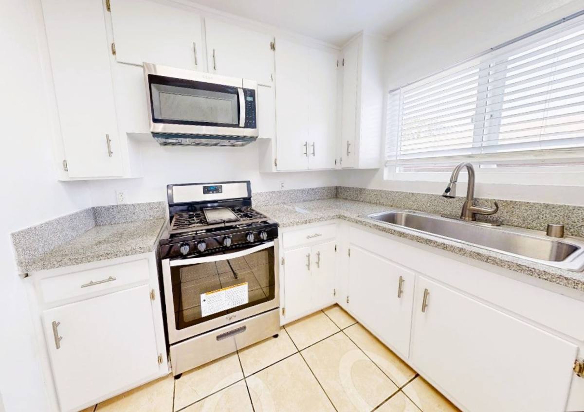 Apartment for rent at 1936 Corning St, Los Angeles, CA 90034