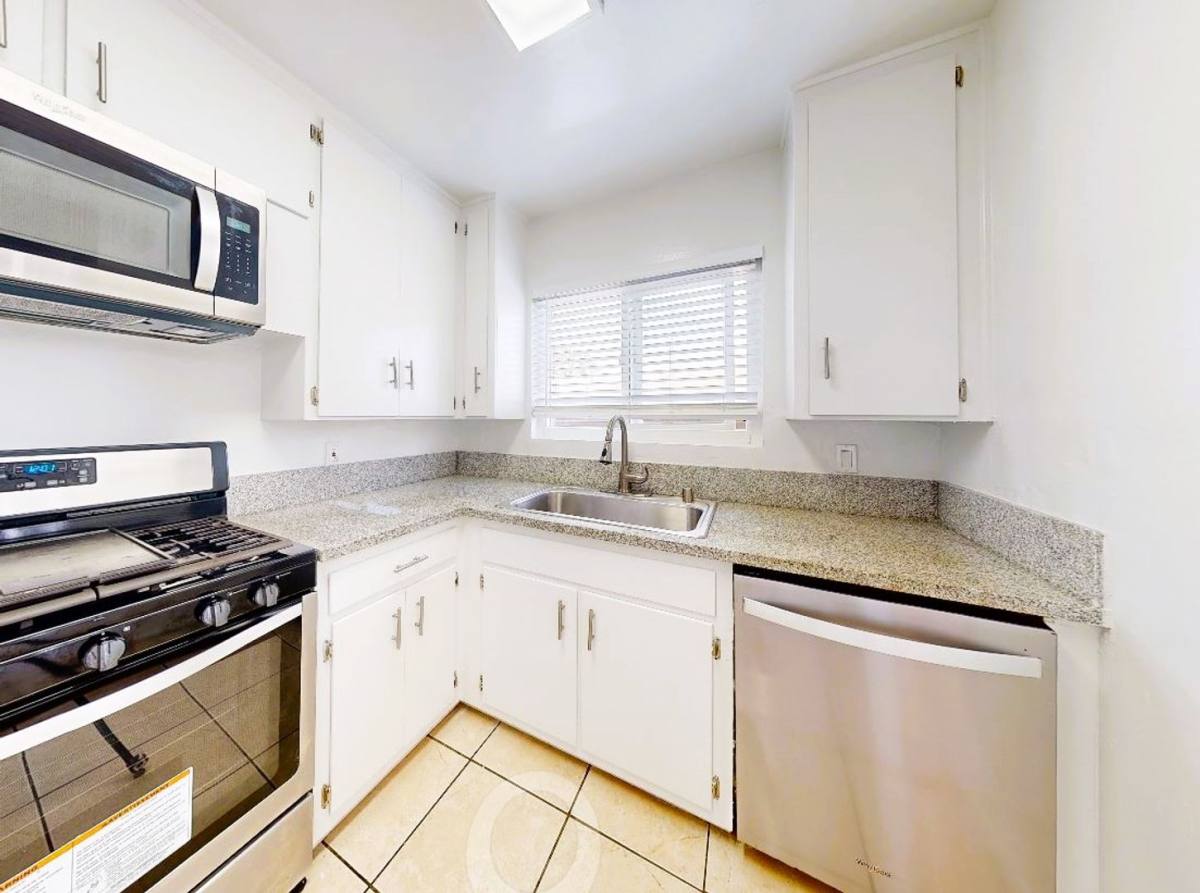 Apartment for rent at 1936 Corning St, Los Angeles, CA 90034