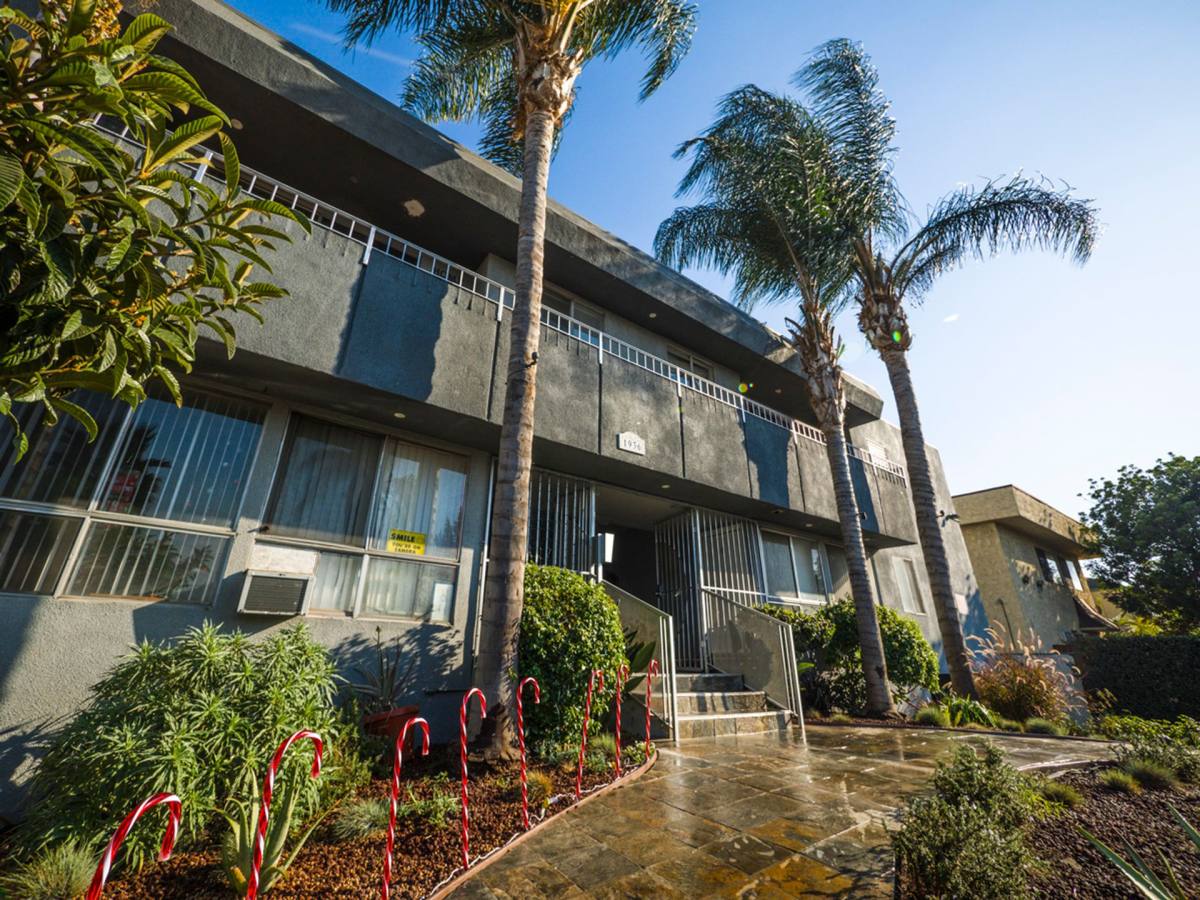 Apartment for rent at 1936 Corning St, Los Angeles, CA 90034