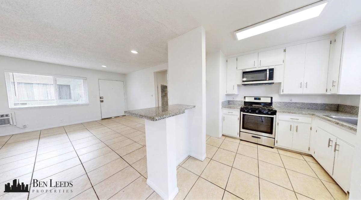 Apartment for rent at 1936 Corning St, Los Angeles, CA 90034