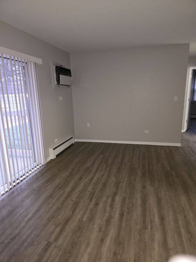 Apartment for rent at 524 S Main St, Wauconda, IL 60084