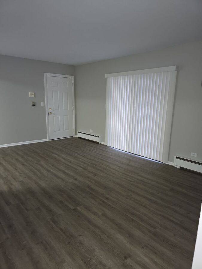 Apartment for rent at 524 S Main St, Wauconda, IL 60084