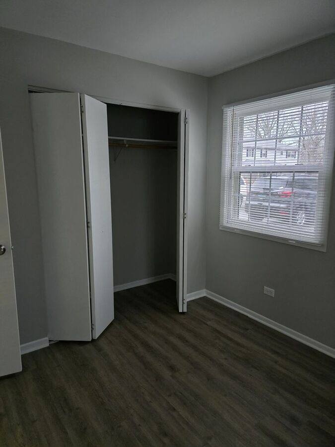 Apartment for rent at 524 S Main St, Wauconda, IL 60084