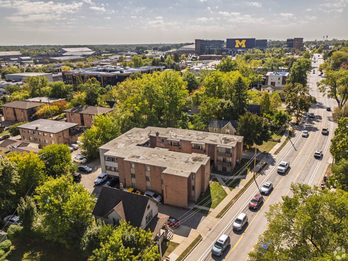 Apartment for rent at 813-819 S Main St, Ann Arbor, MI 48104