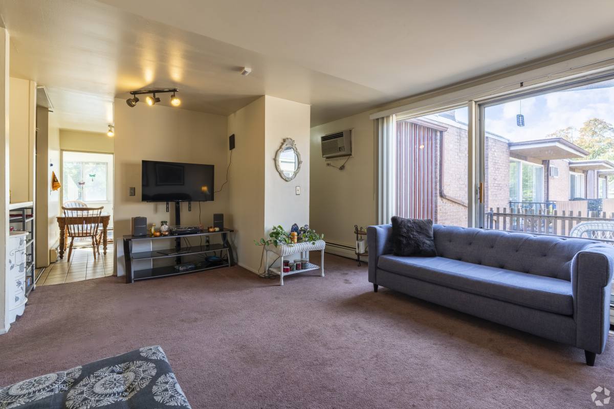 Apartment for rent at 813-819 S Main St, Ann Arbor, MI 48104