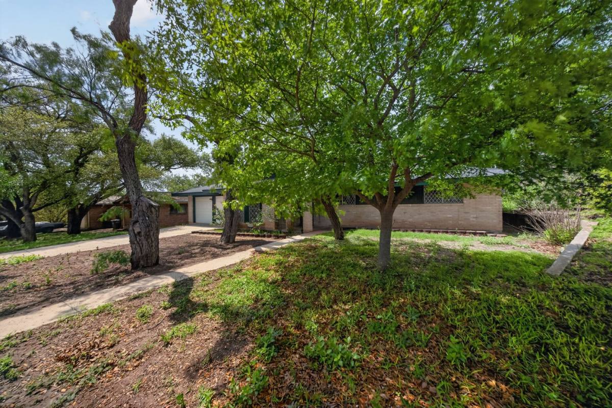 House for rent at 3743 Newrock Dr, San Antonio, TX 78230