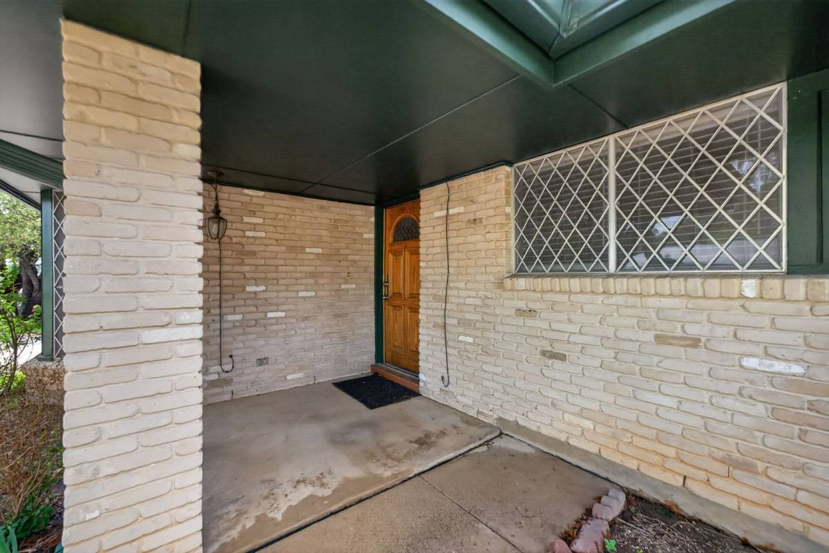 House for rent at 3743 Newrock Dr, San Antonio, TX 78230