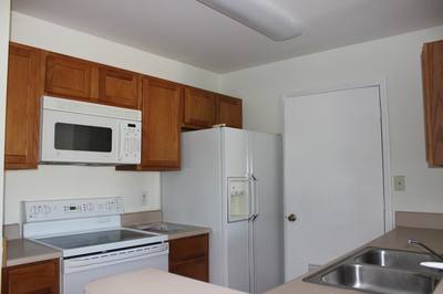 Townhouse for rent at 14880 Pleasant Bay Lane, Naples, FL 34119