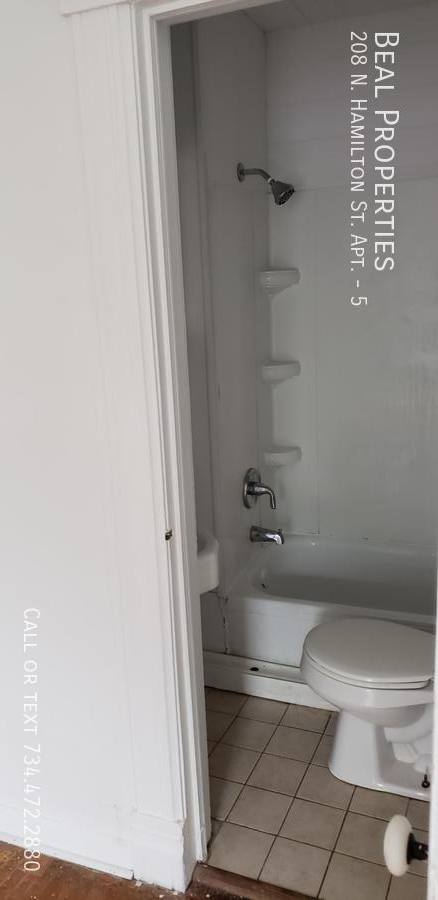 Apartment for rent at 208 N Hamilton St #5, Ypsilanti, MI 48197