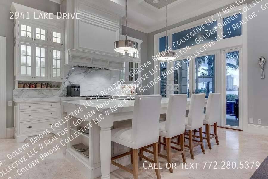 House for rent at 2941 Lake Dr, West Palm Beach, FL 33404