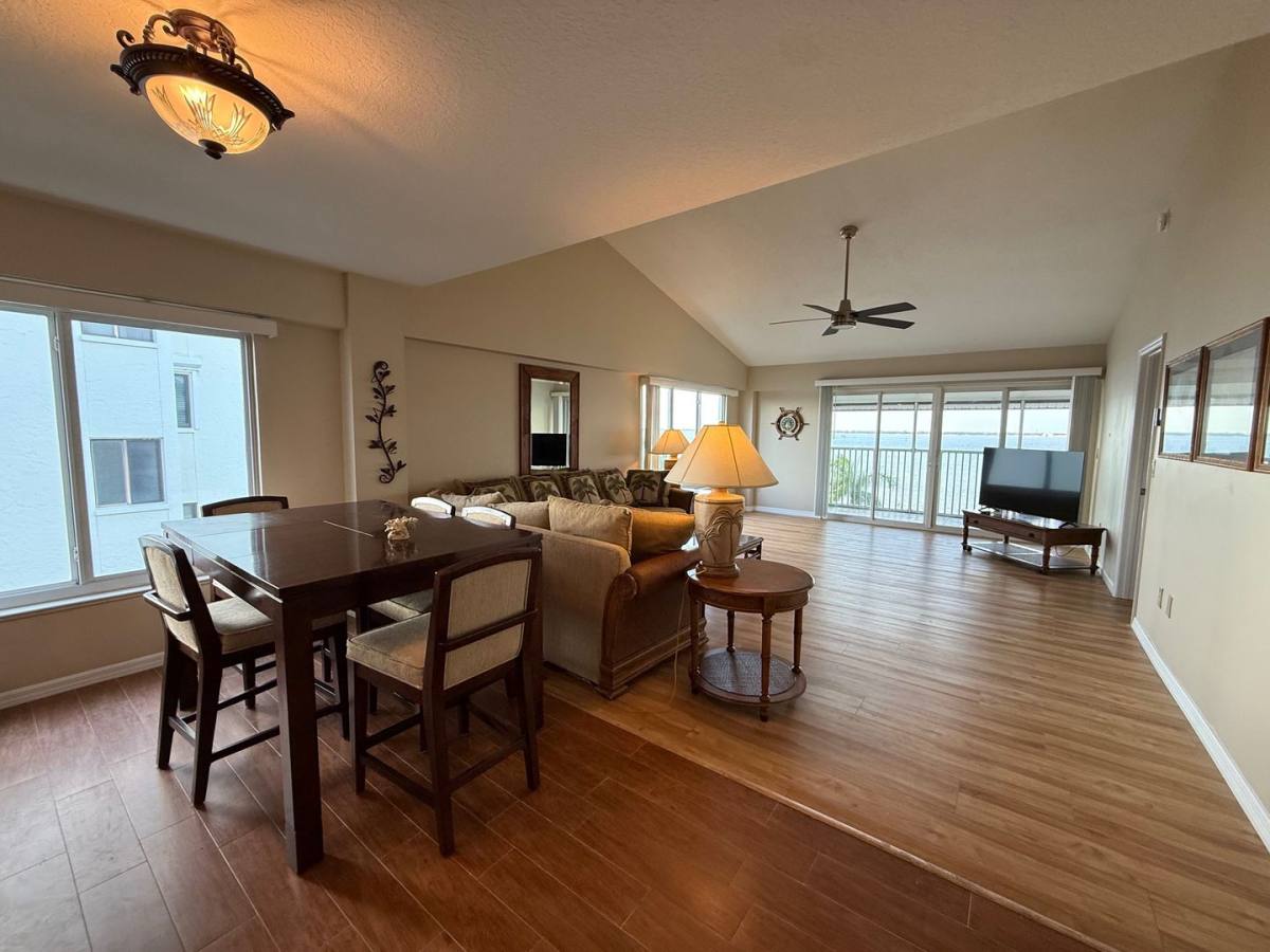 Condo for rent at 1477 Park Beach Circle, Punta Gorda, FL 33950