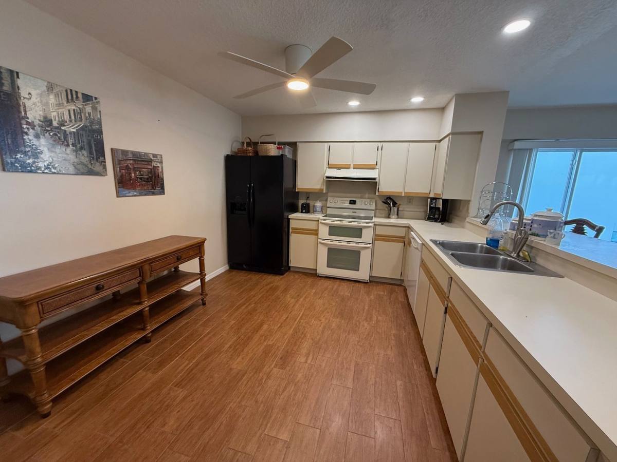 Condo for rent at 1477 Park Beach Circle, Punta Gorda, FL 33950