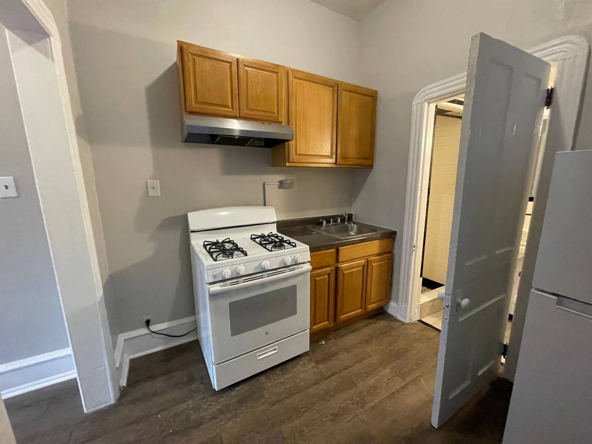 Apartment for rent at 1234 W Allegheny Ave #1F, Philadelphia, PA 19133