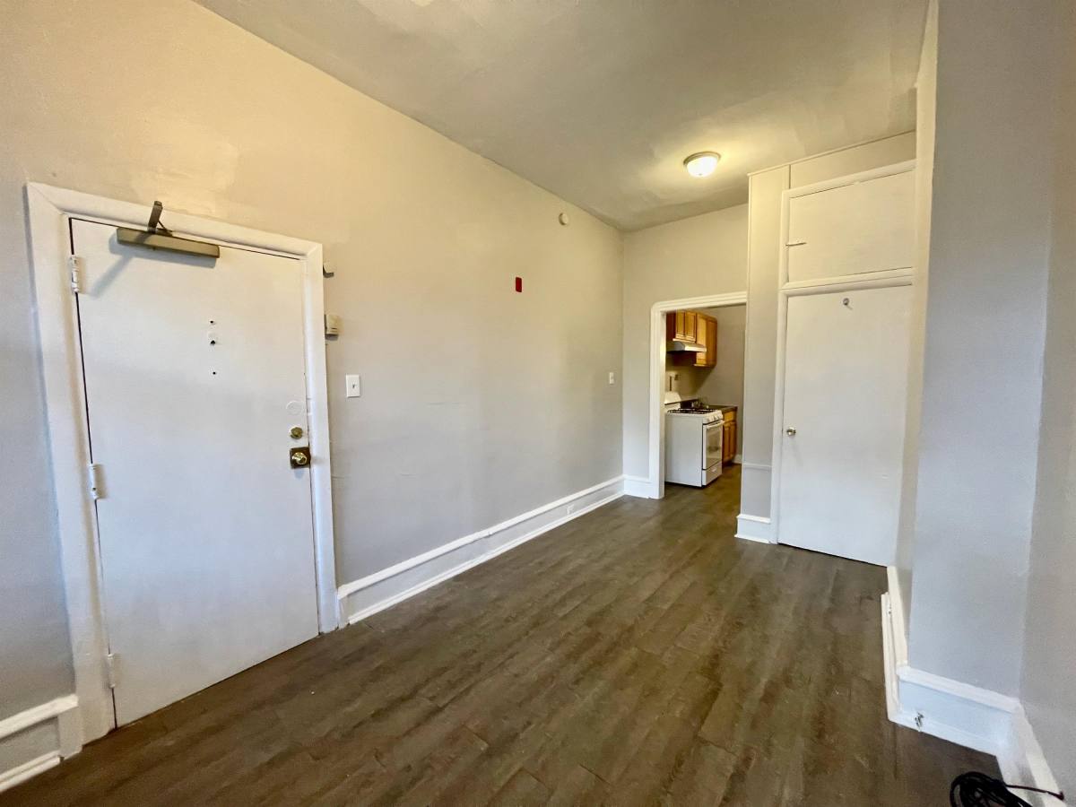 Apartment for rent at 1234 W Allegheny Ave #1F, Philadelphia, PA 19133